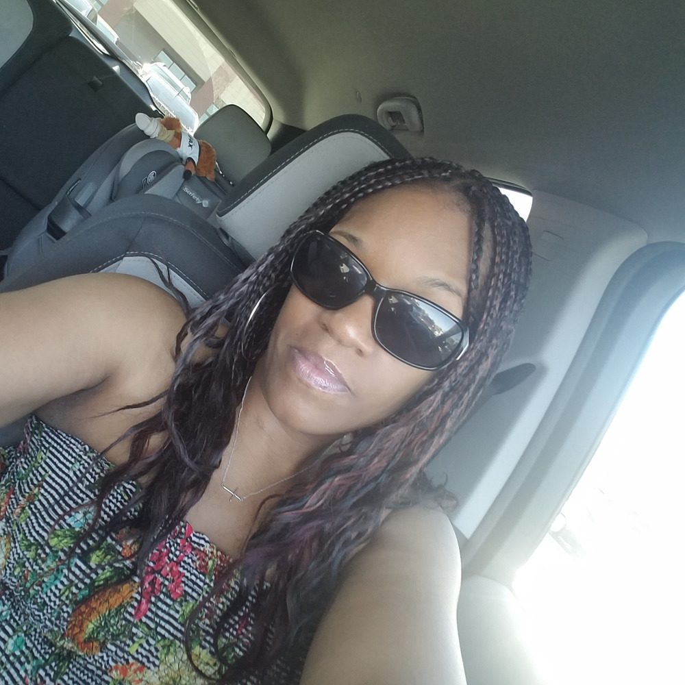 Meet your Posher, Jazmine